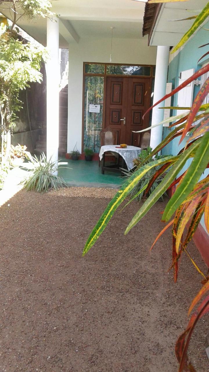 Vivid Lanka Bed & Breakfast Bentota Eksteriør bilde